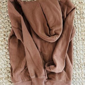 super cute brownish hoodie!
